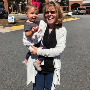 Meet your Posher, Debbie